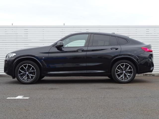 Ｘ４ ｘＤｒｉｖｅ　２０ｄ　Ｍスポーツ　正規認定中古車　１オーナー　禁煙車　レッドステッチレザーシート　セレクトＰＫＧ　ステアリングヒーター　パノラマサンルーフ　前後シートヒーター　ＨＡＲＭＡＮ／ＫＡＲＤＯＮ　ＨＵＤ　地デジ　ドラレコ前後（20枚目）