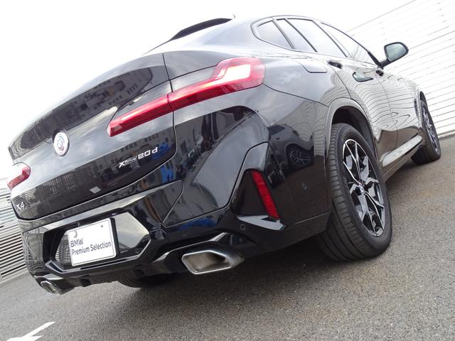 Ｘ４ ｘＤｒｉｖｅ　２０ｄ　Ｍスポーツ　正規認定中古車　１オーナー　禁煙車　レッドステッチレザーシート　セレクトＰＫＧ　ステアリングヒーター　パノラマサンルーフ　前後シートヒーター　ＨＡＲＭＡＮ／ＫＡＲＤＯＮ　ＨＵＤ　地デジ　ドラレコ前後（24枚目）