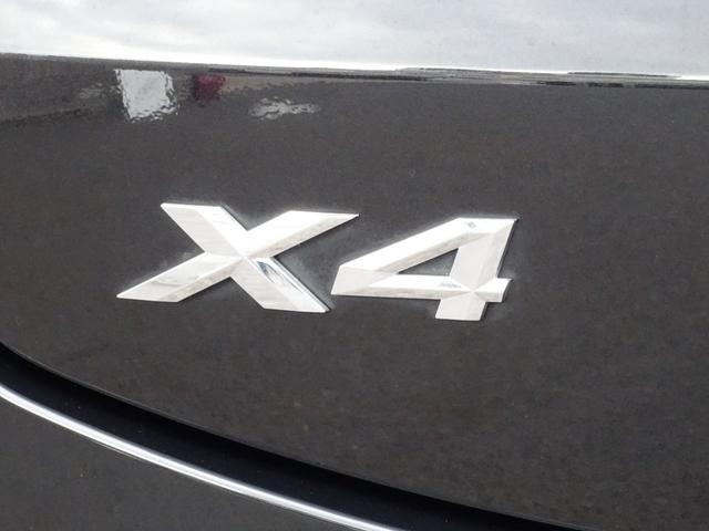 Ｘ４ ｘＤｒｉｖｅ　２０ｄ　Ｍスポーツ　正規認定中古車　１オーナー　禁煙車　レッドステッチレザーシート　セレクトＰＫＧ　ステアリングヒーター　パノラマサンルーフ　前後シートヒーター　ＨＡＲＭＡＮ／ＫＡＲＤＯＮ　ＨＵＤ　地デジ　ドラレコ前後（26枚目）