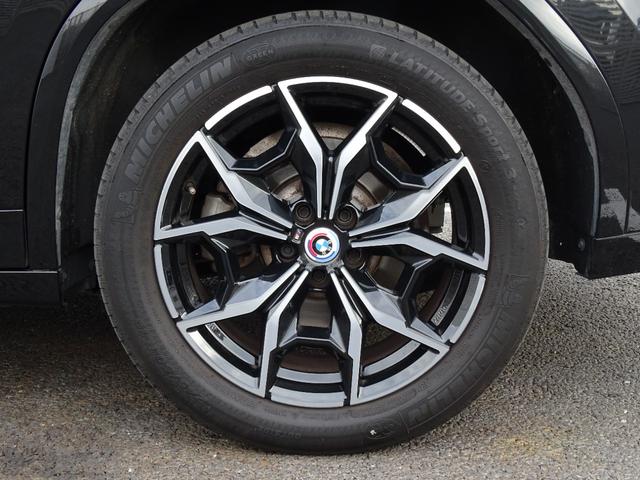 Ｘ４ ｘＤｒｉｖｅ　２０ｄ　Ｍスポーツ　正規認定中古車　１オーナー　禁煙車　レッドステッチレザーシート　セレクトＰＫＧ　ステアリングヒーター　パノラマサンルーフ　前後シートヒーター　ＨＡＲＭＡＮ／ＫＡＲＤＯＮ　ＨＵＤ　地デジ　ドラレコ前後（31枚目）