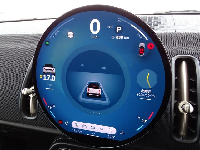 ＭＩＮＩ カントリーマンＤ　クラシック・トリム　正規認定中古車　元試乗車　ＣＬＡＳＳＩＣトリム　ステアリングヒーター　禁煙車　ＨＵＤ　シートヒーター　純正ナビ　全周囲カメラ　ＡＣＣ　クリアランスソナー　電動リヤゲート　衝突軽減Ｂ　Ｂｌｕｅｔｏｏｔｈ（43枚目）