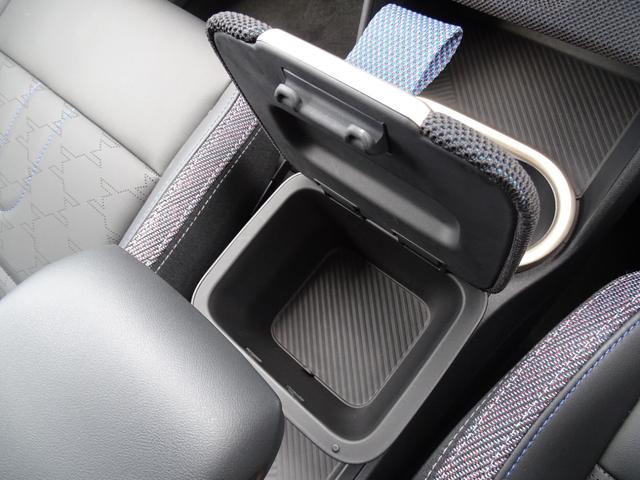 ＭＩＮＩ カントリーマンＤ　クラシック・トリム　正規認定中古車　元試乗車　ＣＬＡＳＳＩＣトリム　ステアリングヒーター　禁煙車　ＨＵＤ　シートヒーター　純正ナビ　全周囲カメラ　ＡＣＣ　クリアランスソナー　電動リヤゲート　衝突軽減Ｂ　Ｂｌｕｅｔｏｏｔｈ（49枚目）