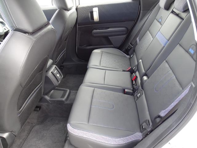 ＭＩＮＩ カントリーマンＤ　クラシック・トリム　正規認定中古車　元試乗車　ＣＬＡＳＳＩＣトリム　ステアリングヒーター　禁煙車　ＨＵＤ　シートヒーター　純正ナビ　全周囲カメラ　ＡＣＣ　クリアランスソナー　電動リヤゲート　衝突軽減Ｂ　Ｂｌｕｅｔｏｏｔｈ（56枚目）