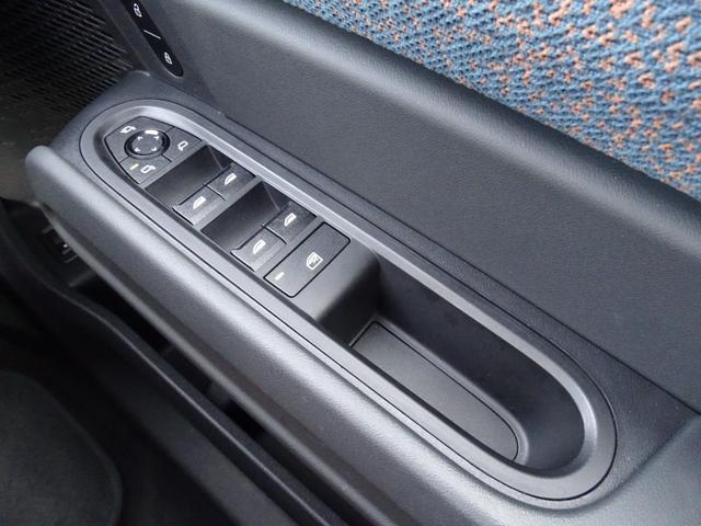 ＭＩＮＩ カントリーマンＳＥオール４　フェイバリット・トリム　正規認定中古車　元デモカー　ＦＡＶＯＵＲＥＤトリム　ＨａｒｍａｎＫａｒｄｏｎ　ステアリングヒーター　禁煙車　ＨＵＤ　シートヒーター　電動シート　純正ナビ　全周囲カメラ　Ｂｌｕｅｔｏｏｔｈ　ＡＣＣ（34枚目）