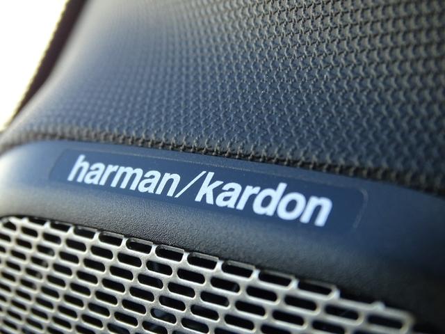 ＭＩＮＩ クーパーＣ　フェイバリット・トリム　正規認定中古車　元試乗車　禁煙車　ＦＡＶＯＵＲＥＤトリム　ＨＵＤ　レザー　シートヒーター　電動シート　純正ナビ　タッチパネルディスプレイ　リヤビューカメラ　クリアランスソナー　衝突軽減Ｂ　ＥＴＣ（3枚目）