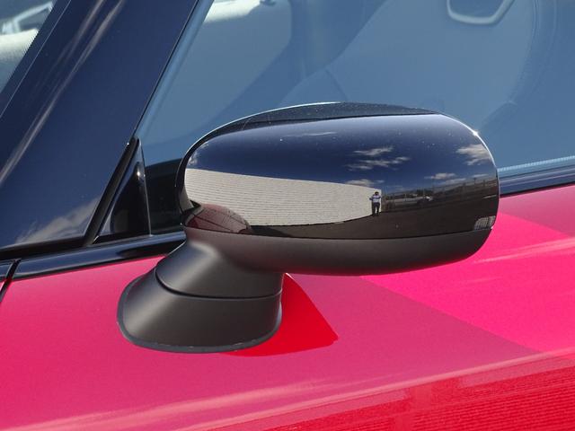 ＭＩＮＩ クーパーＣ　フェイバリット・トリム　正規認定中古車　元試乗車　禁煙車　ＦＡＶＯＵＲＥＤトリム　ＨＵＤ　レザー　シートヒーター　電動シート　純正ナビ　タッチパネルディスプレイ　リヤビューカメラ　クリアランスソナー　衝突軽減Ｂ　ＥＴＣ（32枚目）