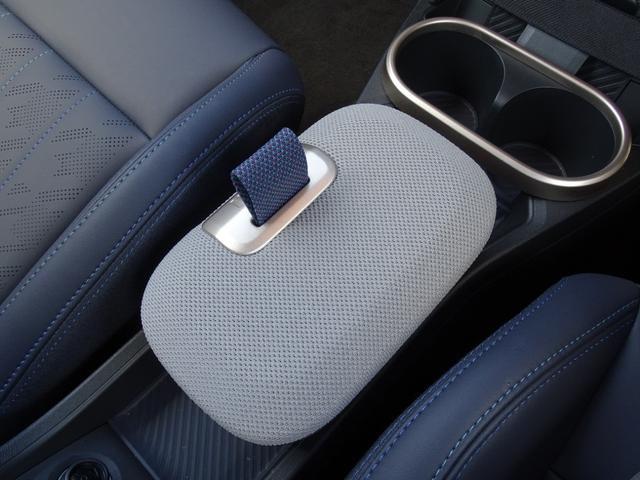 ＭＩＮＩ クーパーＣ　フェイバリット・トリム　正規認定中古車　元試乗車　禁煙車　ＦＡＶＯＵＲＥＤトリム　ＨＵＤ　レザー　シートヒーター　電動シート　純正ナビ　タッチパネルディスプレイ　リヤビューカメラ　クリアランスソナー　衝突軽減Ｂ　ＥＴＣ（51枚目）