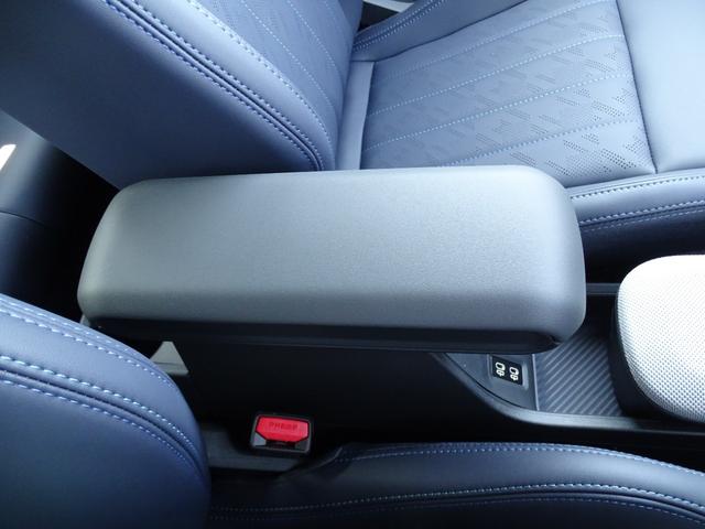 ＭＩＮＩ クーパーＣ　フェイバード・トリム　正規認定中古車　ＦＡＶＯＵＲＥＤトリム　Ｍパッケージ　　元デモカー　禁煙車　電動シート　レザーシート　ＨＡＲＭＡＮ／ＫＡＲＤＯＮ　ステアリングヒーター　シートヒーター　ドライビングアシストプラス（52枚目）