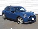 クーパーＣ　フェイバード・トリム　正規認定中古車　ＦＡＶＯＵＲＥＤトリム　Ｍパッケージ　　元デモカー　禁煙車　電動シート　レザーシート　ＨＡＲＭＡＮ／ＫＡＲＤＯＮ　ステアリングヒーター　シートヒーター　ドライビングアシストプラス（10枚目）