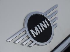 お車のお見積りと合わせましてＭＩＮＩ自動車保険のお見積もご用意致します。ＭＩＮＩ車オーナー様へ向けたＭＩＮＩだけの特典が多数ございます。是非、ＭＩＮＩ自動車保険につきましてもお気軽にご相談下さいませ。 6