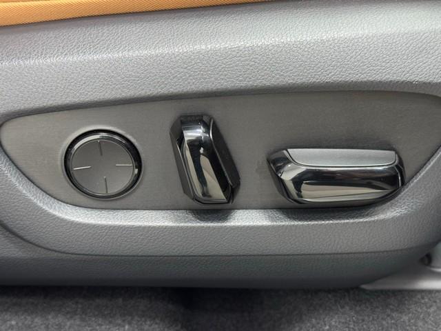 NX NX350h バージョンL 1オナ パノラマムーンルーフ 革シート バックカメラ DVD再生 ナビTV パワステ LEDヘッドライト ミュージックプレイヤー接続可 エアコン アルミホイール 助手席エアバック メモリーナビ ETC(16枚目)