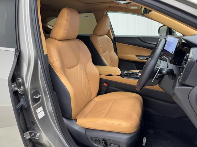 NX NX350h バージョンL 1オナ パノラマムーンルーフ 革シート バックカメラ DVD再生 ナビTV パワステ LEDヘッドライト ミュージックプレイヤー接続可 エアコン アルミホイール 助手席エアバック メモリーナビ ETC(17枚目)