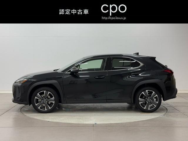 UX UX250h バージョンL Bカメラ レザーシート ETC LEDヘッドライト クルーズコントロール ミュージックプレイヤー接続可 エアバッグ スマートキー メモリーナビ 助手席エアバッグ 横滑り防止機能 ABS キーレス(5枚目)