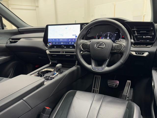 ＲＸ ＲＸ５００ｈ　Ｆスポーツパフォーマンス　ワンオーナ　Ｂカメラ　ＬＥＤ　エアコン　レザーシート　ＡＷ　ミュージックプレイヤー接続可　ＥＴＣ　オートクルーズ　記録簿　パワーウィンド　インテリキー　盗難防止システム　ナビＴＶ　パワーシート　ＡＷＤ（6枚目）