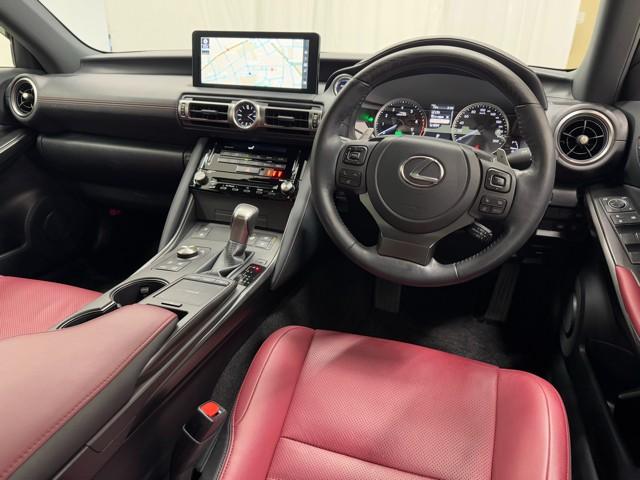 ＩＳ ＩＳ３００ｈ　バージョンＬ　パワーウィンドウ　ＥＴＣ車載器　１オーナー　オートクルーズ　サイドＳＲＳ　パワーステアリング　電動シート　キーレス　ＴＶナビ　ＤＶＤ　ＡＣ　盗難防止システム　横滑り防止機能　エアバッグ　フルセグテレビ（6枚目）