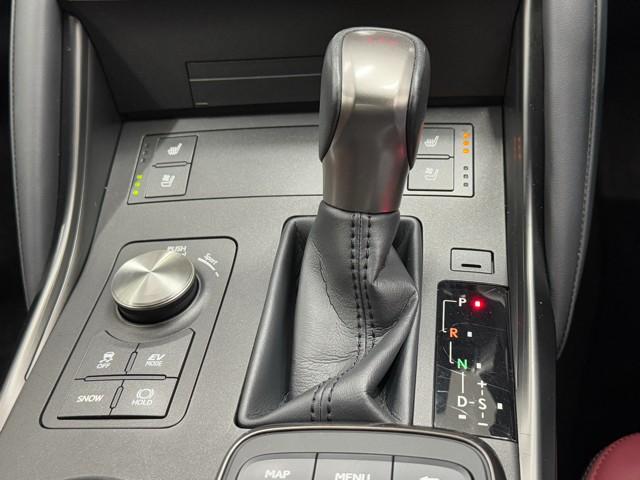 ＩＳ ＩＳ３００ｈ　バージョンＬ　パワーウィンドウ　ＥＴＣ車載器　１オーナー　オートクルーズ　サイドＳＲＳ　パワーステアリング　電動シート　キーレス　ＴＶナビ　ＤＶＤ　ＡＣ　盗難防止システム　横滑り防止機能　エアバッグ　フルセグテレビ（13枚目）