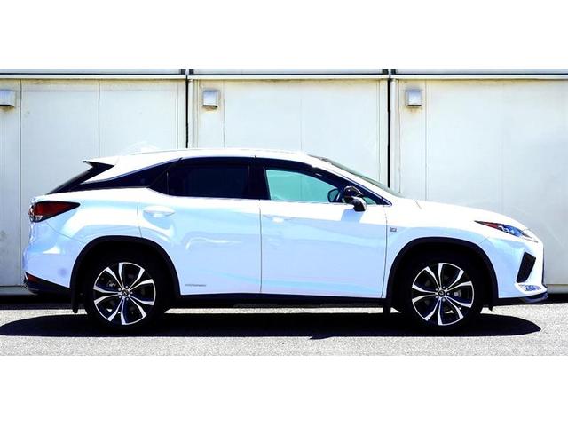 ＲＸ ＲＸ４５０ｈ　Ｆスポーツ　ＣＰＯレクサス認定中古車　フルエアロ　パノラマルーフ　リヤ席パワーシート　パノラミックビューモニター　ＨＵＤ　タッチ式ナビ（4枚目）