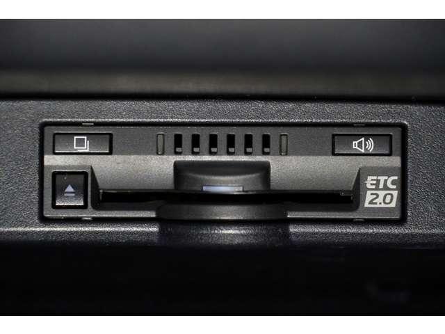 ＮＸ ＮＸ３００　Ｉパッケージ　レクサスＵ－Ｃａｒ（非ＣＰＯ）　三眼ＬＥＤライト　１０．３インチディスプレイナビ　ＥＴＣ２．０　ドライブレコーダー　シートヒーター　衝突回避支援ブレーキ（10枚目）