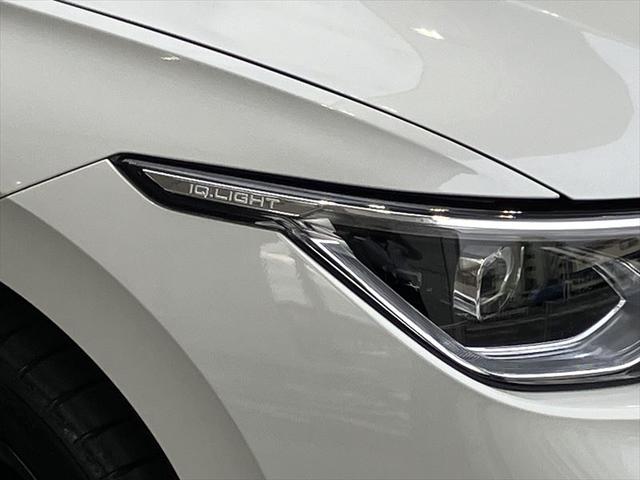 ゴルフヴァリアント ｅＴＳＩ　Ｒライン　プラチナムエディション　Ｄｅｍｏ　Ｃａｒ　オリックスホワイトＭＯＰＥ　ＮＡＶＩ　ＥＴＣ　Ｂモニター　Ｂｌｕｅｔｏｏｔｈ　ＡｐｐＣｏｎｎｅｃｔ　ＴＶ　コーナーセンサー　ガソリン車（9枚目）