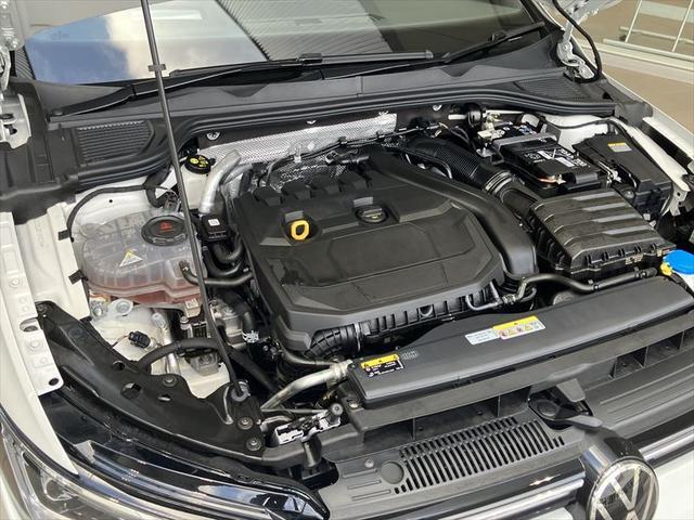 ゴルフヴァリアント ｅＴＳＩ　Ｒライン　プラチナムエディション　Ｄｅｍｏ　Ｃａｒ　オリックスホワイトＭＯＰＥ　ＮＡＶＩ　ＥＴＣ　Ｂモニター　Ｂｌｕｅｔｏｏｔｈ　ＡｐｐＣｏｎｎｅｃｔ　ＴＶ　コーナーセンサー　ガソリン車（45枚目）