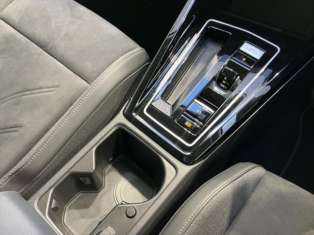 ���X�}�[�g�G���g���[���X�^�[�g�V�X�e���@�B�I�Ȍ����g�p�����Ɏԗ��̃h�A�g�����N�̎{���J���A�G���W���̎n�����\�Ȏ����Ԃ̋@�\�ł��B