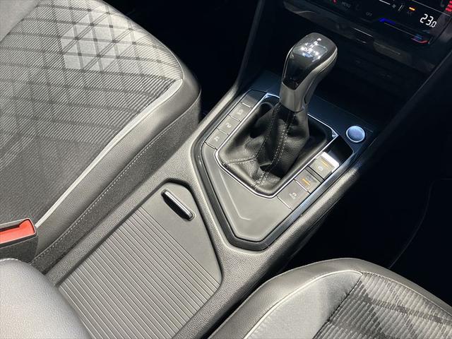 ティグアン ＴＳＩ　Ｒライン　Ｄｅｍｏ　Ｃａｒ　ピュアホワイト　ＮＡＶＩ　ＥＴＣ　Ｂモニター　Ｂｌｕｅｔｏｏｔｈ　ＡｐｐＣｏｎｎｅｃｔ　障害物センサー　全周囲モニター　ガソリン車（45枚目）