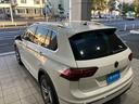 ティグアン ＴＳＩ　Ｒライン　Ｄｅｍｏ　Ｃａｒ　ピュアホワイト　ＮＡＶＩ　ＥＴＣ　Ｂモニター　Ｂｌｕｅｔｏｏｔｈ　ＡｐｐＣｏｎｎｅｃｔ　障害物センサー　全周囲モニター　ガソリン車（6枚目）