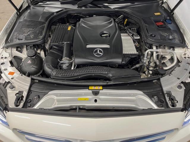 Ｃ２５０　ステーションワゴン　スポーツ　黒革シート　レーダーセーフティパッケージ　Ｂｕｒｍｅｓｔｅｒサウンド　エアバランスパッケージ　純正１９インチアルミ　純正ナビ　フルセグ　リアビューカメラ　パークトロニック　シートヒーター　パワーシート(20枚目)