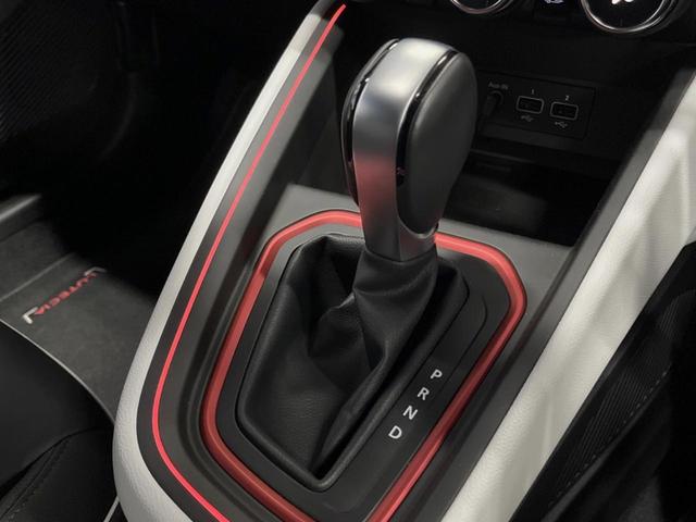 ルーテシア インテンス　テックパック　黒革シート　シートヒーター　ＡｐｐｌｅＣａｒｐｌａｙ　レーンセンタリングアシスト　３６０度カメラ　アダプティブクルーズコントロール　ブラインドスポットワーニング　パーキングセンサー　ＬＥＤヘッドランプ（47枚目）