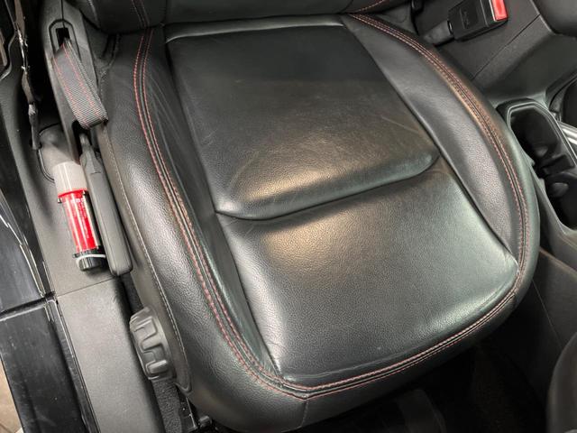 ジープ・ラングラーアンリミテッド ルビコン　スカイワンタッチパワートップ　スカイワンタッチパワートップ　純正ナビ　フルセグ　フロント・サイド・バックカメラ　アダプティブクルーズコントロール　ブラインドスポットモニター　黒革シート　シートヒーター　ＬＥＤヘッドライト　ＥＴＣ（30枚目）