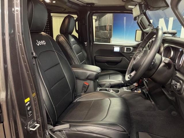 ジープ・ラングラーアンリミテッド スポーツ　Ａｐｐｌｅｃａｒｐｌａｙ　フロント・サイド・バックカメラ　アダプティブクルーズコントロール　ブラインドスポットモニター　パーキングセンサー　ＬＥＤヘッドライト　ＬＥＤフォグライト　ダウンヒルアシスト（9枚目）