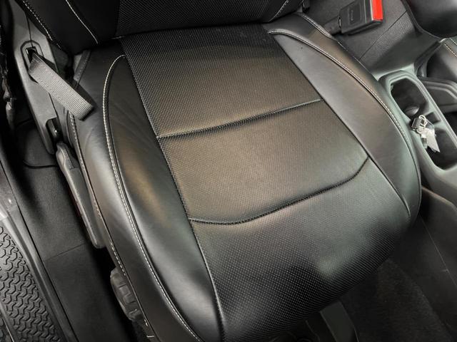 ジープ・ラングラーアンリミテッド スポーツ　Ａｐｐｌｅｃａｒｐｌａｙ　フロント・サイド・バックカメラ　アダプティブクルーズコントロール　ブラインドスポットモニター　パーキングセンサー　ＬＥＤヘッドライト　ＬＥＤフォグライト　ダウンヒルアシスト（30枚目）