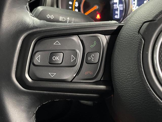 ジープ・ラングラーアンリミテッド スポーツ　Ａｐｐｌｅｃａｒｐｌａｙ　フロント・サイド・バックカメラ　アダプティブクルーズコントロール　ブラインドスポットモニター　パーキングセンサー　ＬＥＤヘッドライト　ＬＥＤフォグライト　ダウンヒルアシスト（57枚目）