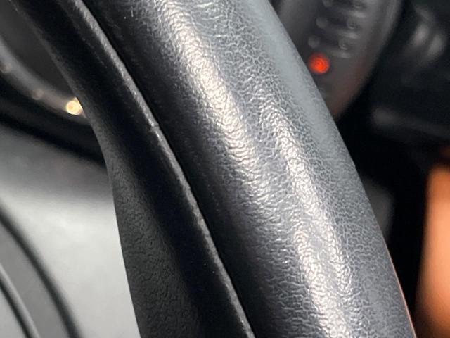 ＭＩＮＩ クーパーＳＤ　セブン　エキサイトメントパッケージ　ライトパッケージ　ストレージコンパートメントパッケージ　純正ナビ　バックカメラ　黒ハーフレザーシート　コンフォートアクセス　純正１７インチアルミホイール　ＥＴＣ　禁煙車（40枚目）