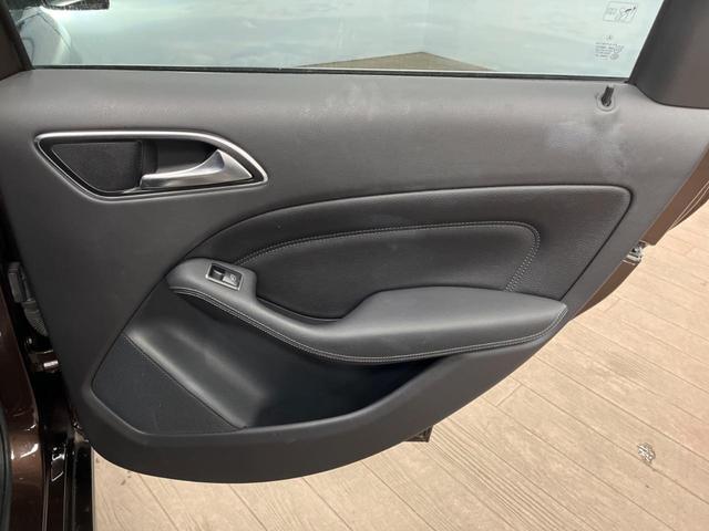 Ｂクラス Ｂ１８０　レーダーセーフティパッケージ　ベーシックパッケージプラス　レザーエクスクルーシブパッケージ　純正ナビ　フルセグ　バックカメラ　デュアルオートエアコン　純正１６インチアルミホイール　ＥＴＣ　禁煙車（36枚目）