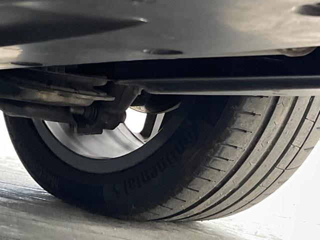 Ｖクラス Ｖ２２０ｄ　アバンギャルド　ロング　ＡＭＧライン　エクスクルーシブシートパッケージ　パノラミックスライディングルーフ　レーダーセーフティパッケージ　純正ナビ　全周囲カメラ　ＬＥＤヘッドライト　アダプティブハイビーム　黒革シート　パワーバックドア（23枚目）