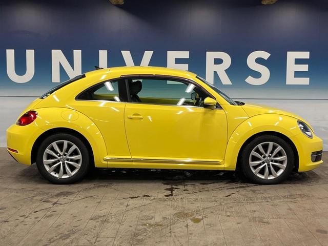 ザ・ビートル デザインレザーパッケージ 712SDCWパッケージ 黒革シート シートヒーター パークディスタンスコントロール HIDヘッドライト フォグライト デュアルオートエアコン 純正17インチアルミホイール パドルシフト ETC(27枚目)