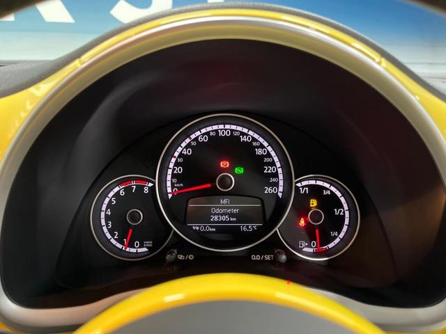 ザ・ビートル デザインレザーパッケージ 712SDCWパッケージ 黒革シート シートヒーター パークディスタンスコントロール HIDヘッドライト フォグライト デュアルオートエアコン 純正17インチアルミホイール パドルシフト ETC(46枚目)