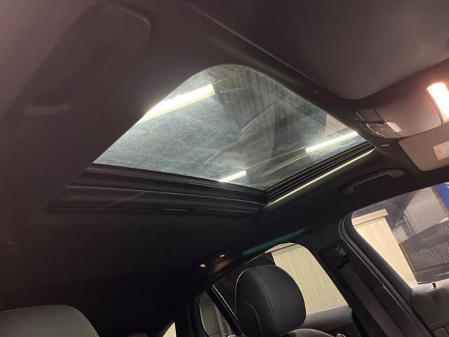 GLC GLC220d 4マチック クーペ AMGライン サンルーフ レザーエクスクルーシブパッケージ 純正ナビ レーダーセーフティパッケージ フルセグ ヘッドアップディスプレイ Burmesterサウンド 全周囲カメラ キーレスゴー パワーバックドア(4枚目)