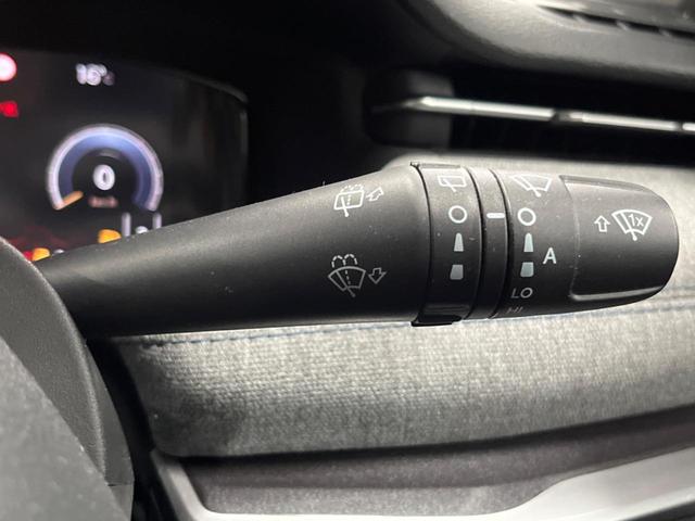 ジープ・コンパス ロンジチュード 純正ナビ Applecarplay フルセグ バックカメラ アダプティブクルーズコントロール ブラインドスポットモニター LEDヘッドライト LEDフォグライト 黒ハーフレザーシート オートエアコン(57枚目)