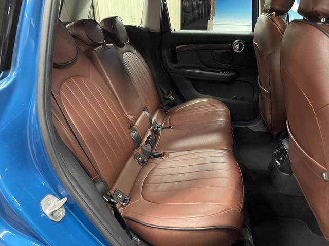 ＭＩＮＩ クーパーＤ　クロスオーバー　ペッパーパッケージ　純正ナビ　アダプティブクルーズコントロール　ＬＥＤヘッドライト　ＬＥＤフォグライト　パワーバックドア　デュアルオートエアコン　コンフォートアクセス　Ｂｌｕｅｔｏｏｔｈ　ＥＴＣ（10枚目）