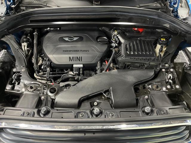 ＭＩＮＩ クーパーＤ　クロスオーバー　ペッパーパッケージ　純正ナビ　アダプティブクルーズコントロール　ＬＥＤヘッドライト　ＬＥＤフォグライト　パワーバックドア　デュアルオートエアコン　コンフォートアクセス　Ｂｌｕｅｔｏｏｔｈ　ＥＴＣ（20枚目）