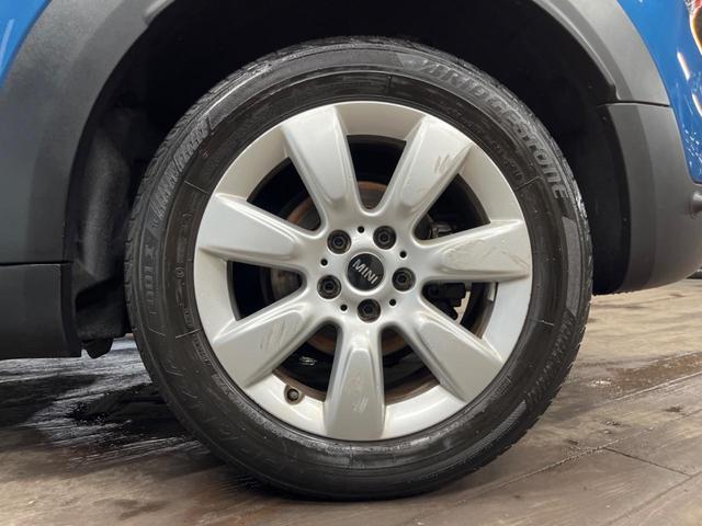 ＭＩＮＩ クーパーＤ　クロスオーバー　ペッパーパッケージ　純正ナビ　アダプティブクルーズコントロール　ＬＥＤヘッドライト　ＬＥＤフォグライト　パワーバックドア　デュアルオートエアコン　コンフォートアクセス　Ｂｌｕｅｔｏｏｔｈ　ＥＴＣ（32枚目）