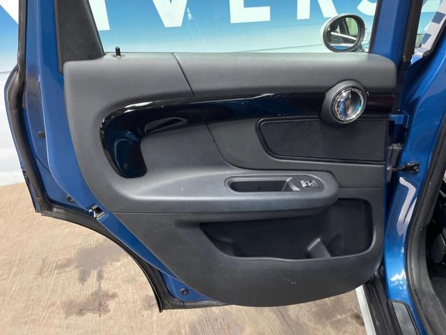 ＭＩＮＩ クーパーＤ　クロスオーバー　ペッパーパッケージ　純正ナビ　アダプティブクルーズコントロール　ＬＥＤヘッドライト　ＬＥＤフォグライト　パワーバックドア　デュアルオートエアコン　コンフォートアクセス　Ｂｌｕｅｔｏｏｔｈ　ＥＴＣ（36枚目）