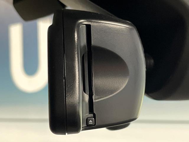 MINI クーパーSD 5ドア カメラ/パーキングアシストパッケージ ペッパーパッケージ LEDヘッドランプ ユニオンジャックデザインテールランプ 純正ナビ アクティブクルーズコントロール インテリジェントセーフティ 禁煙車(8枚目)