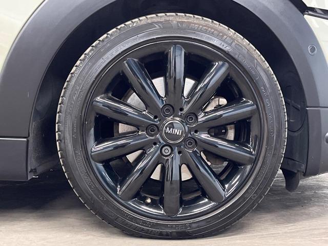 MINI クーパーSD 5ドア カメラ/パーキングアシストパッケージ ペッパーパッケージ LEDヘッドランプ ユニオンジャックデザインテールランプ 純正ナビ アクティブクルーズコントロール インテリジェントセーフティ 禁煙車(35枚目)