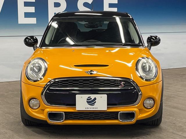 ＭＩＮＩ クーパーＳ　５ドア　純正ナビ　ＬＥＤヘッドライト　ＬＥＤフォグライト　デュアルオートエアコン　純正１６インチアルミホイール　Ｂｌｕｅｔｏｏｔｈ　ＥＴＣ　禁煙車　盗難防止装置　アイドリングストップ　横滑防止装置（15枚目）