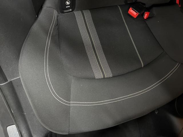 ＭＩＮＩ クーパーＳ　５ドア　純正ナビ　ＬＥＤヘッドライト　ＬＥＤフォグライト　デュアルオートエアコン　純正１６インチアルミホイール　Ｂｌｕｅｔｏｏｔｈ　ＥＴＣ　禁煙車　盗難防止装置　アイドリングストップ　横滑防止装置（38枚目）