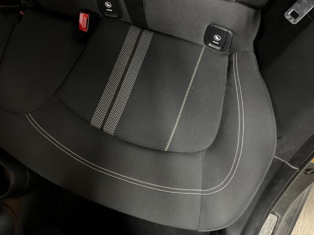 ＭＩＮＩ クーパーＳ　５ドア　純正ナビ　ＬＥＤヘッドライト　ＬＥＤフォグライト　デュアルオートエアコン　純正１６インチアルミホイール　Ｂｌｕｅｔｏｏｔｈ　ＥＴＣ　禁煙車　盗難防止装置　アイドリングストップ　横滑防止装置（39枚目）