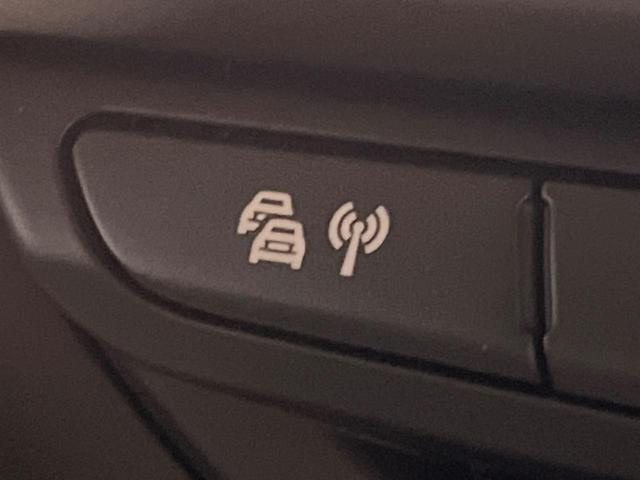 ＭＩＮＩ クーパーＳ　５ドア　純正ナビ　ＬＥＤヘッドライト　ＬＥＤフォグライト　デュアルオートエアコン　純正１６インチアルミホイール　Ｂｌｕｅｔｏｏｔｈ　ＥＴＣ　禁煙車　盗難防止装置　アイドリングストップ　横滑防止装置（43枚目）